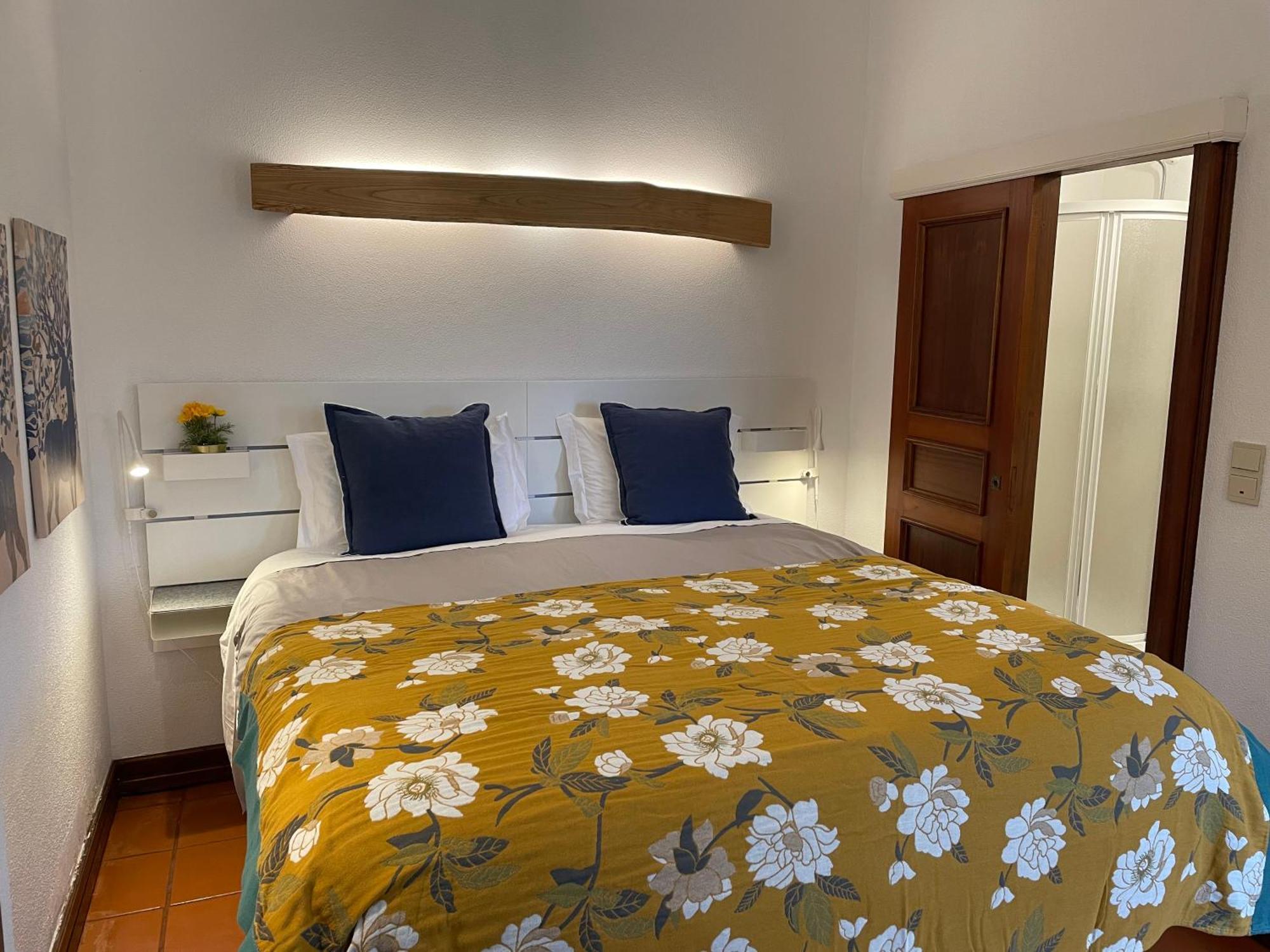 The Quixote House Bed and Breakfast Caminha Esterno foto